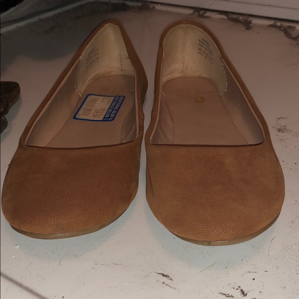 women’s flats
